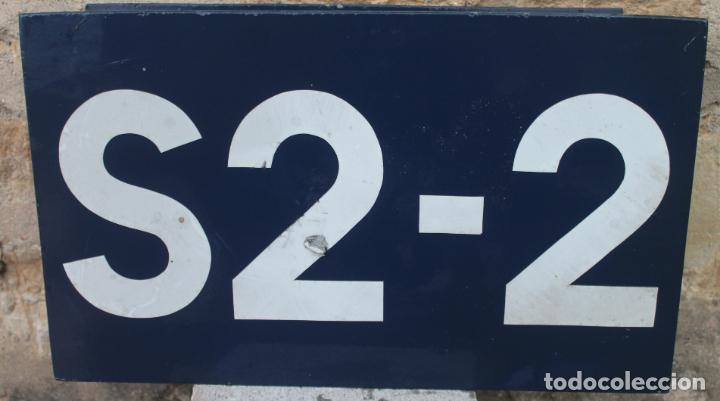 Carteles: SE&Ntilde;AL DE TREN, FEVE,S2-2, MIDE 42 X 25 CMS - Foto 1