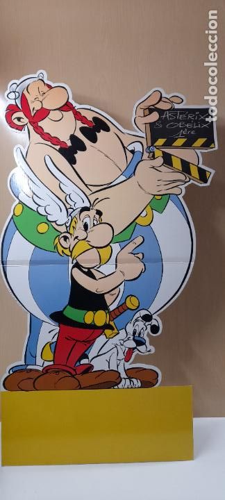 Affiches: ESPECTACULAR CARTEL TROQUELADO DE AXTERIS Y OBELIX . ALBERT RENE ORIGINAL 1999 . ALTO 136 CM