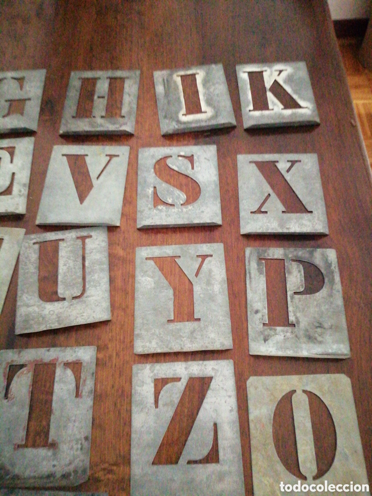 Carteles: 10 n&uacute;meros y 28 letras para letreros - Foto 3