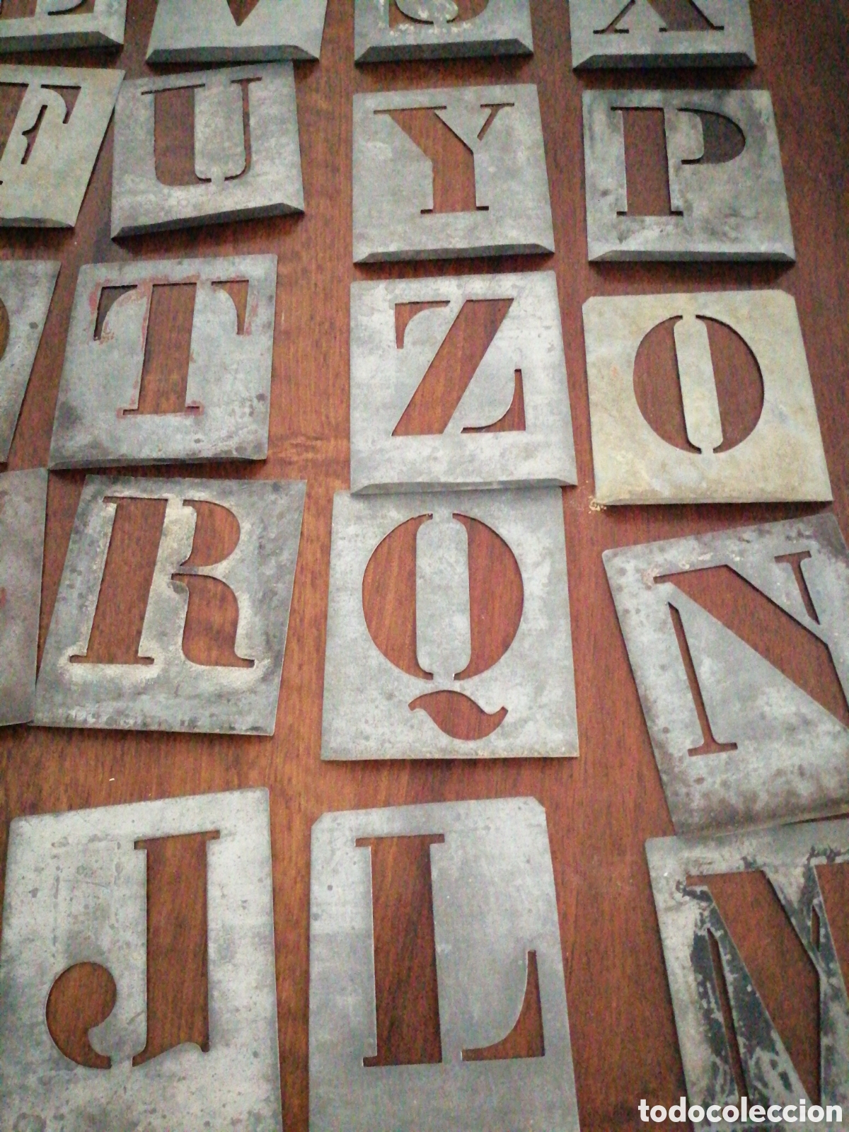 Carteles: 10 n&uacute;meros y 28 letras para letreros - Foto 5