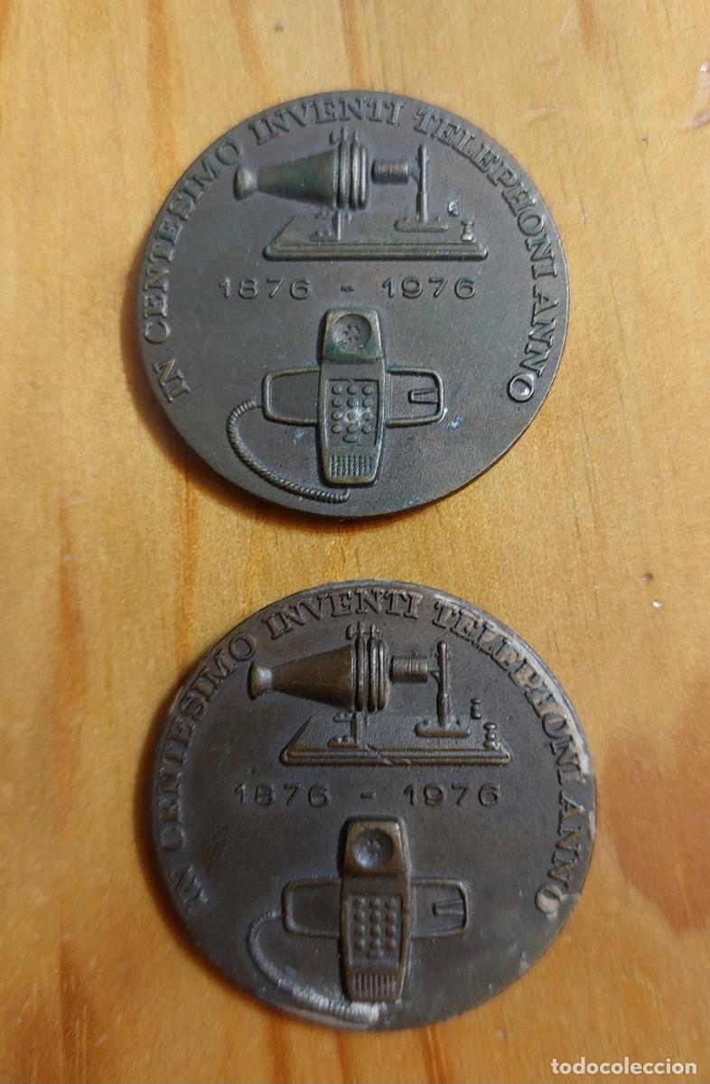 Posters: 2 medallas conmemorativas del Centenario de la invenci&oacute;n del tel&eacute;fono - A&ntilde;o 1976
