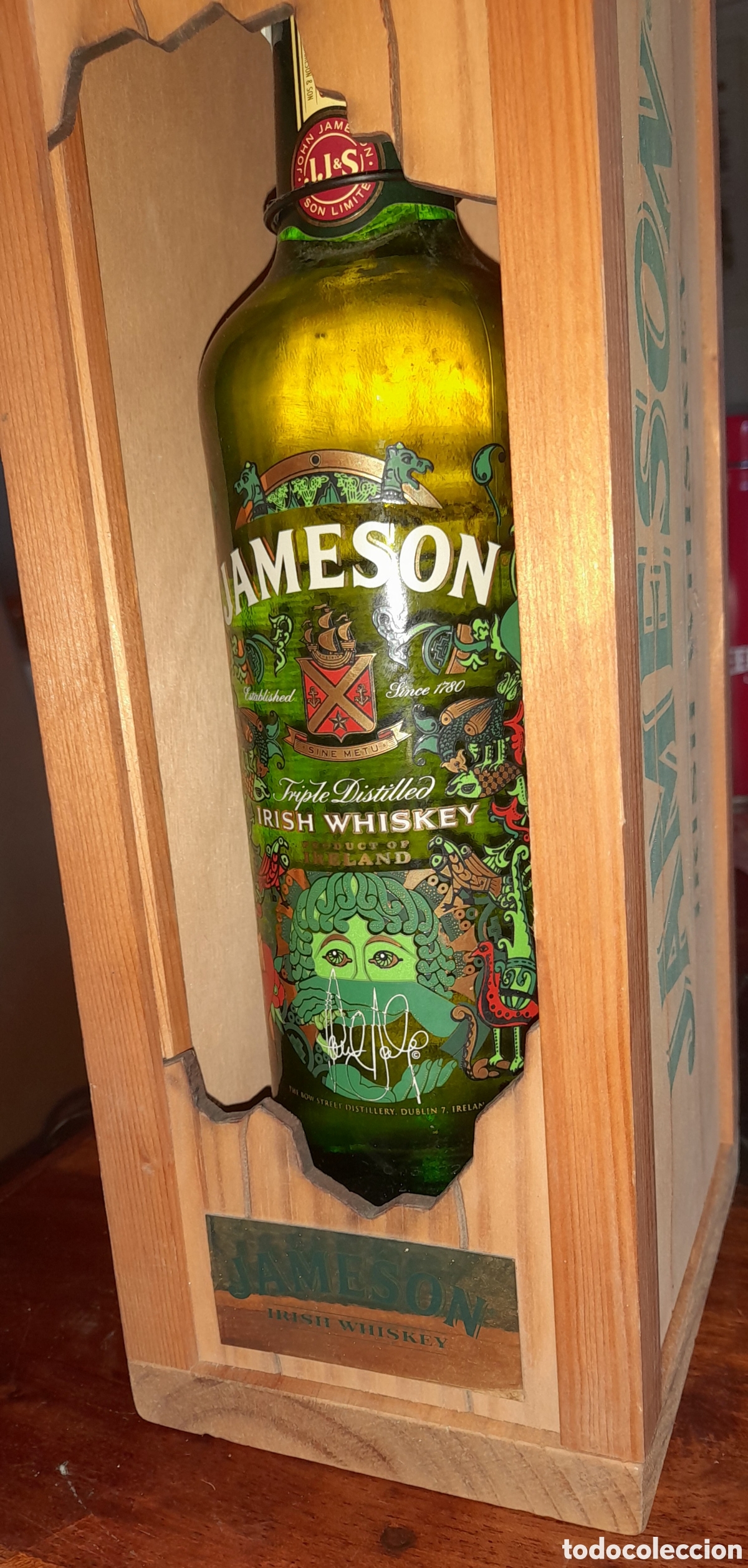 Plakate: Expositor whisky jamenson lampara