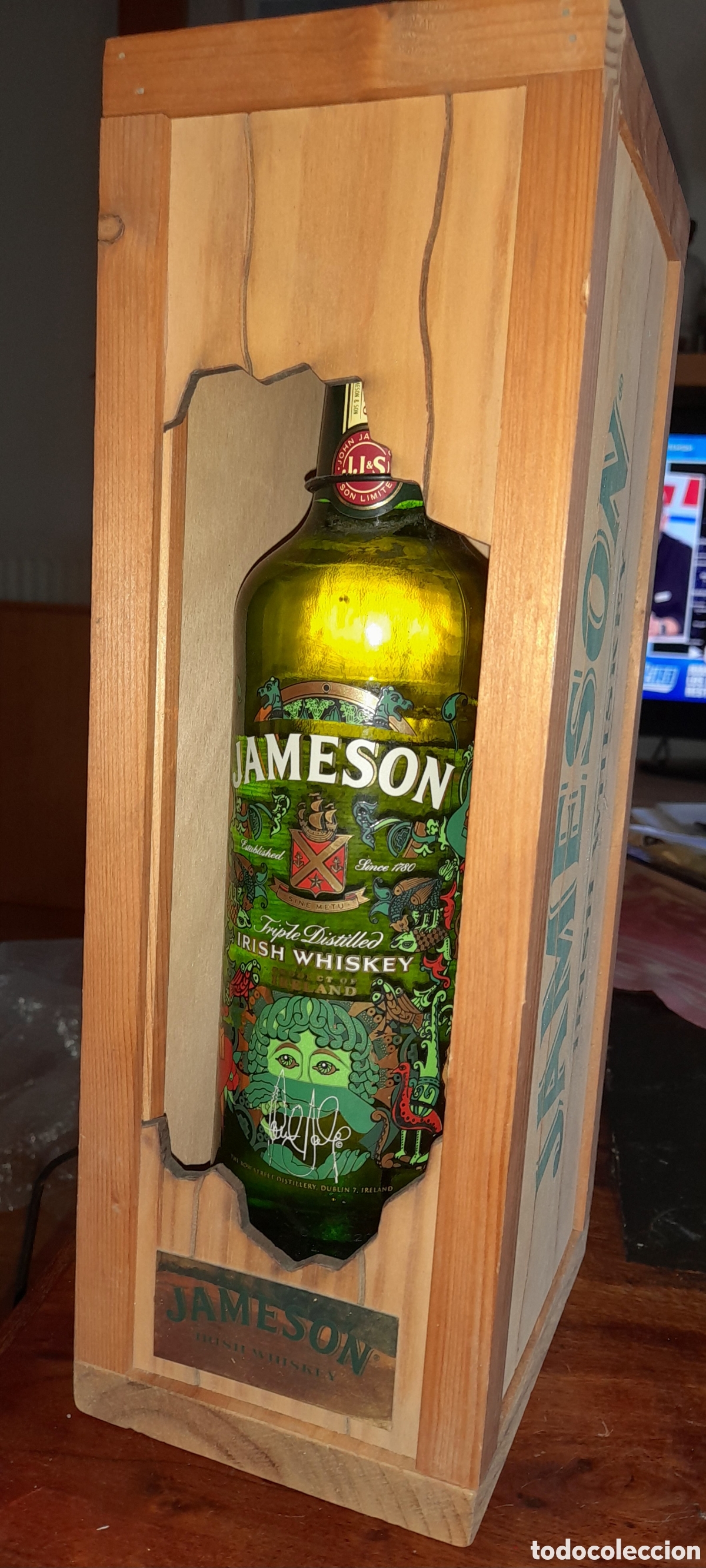Carteles: Expositor whisky jamenson lampara - Foto 8