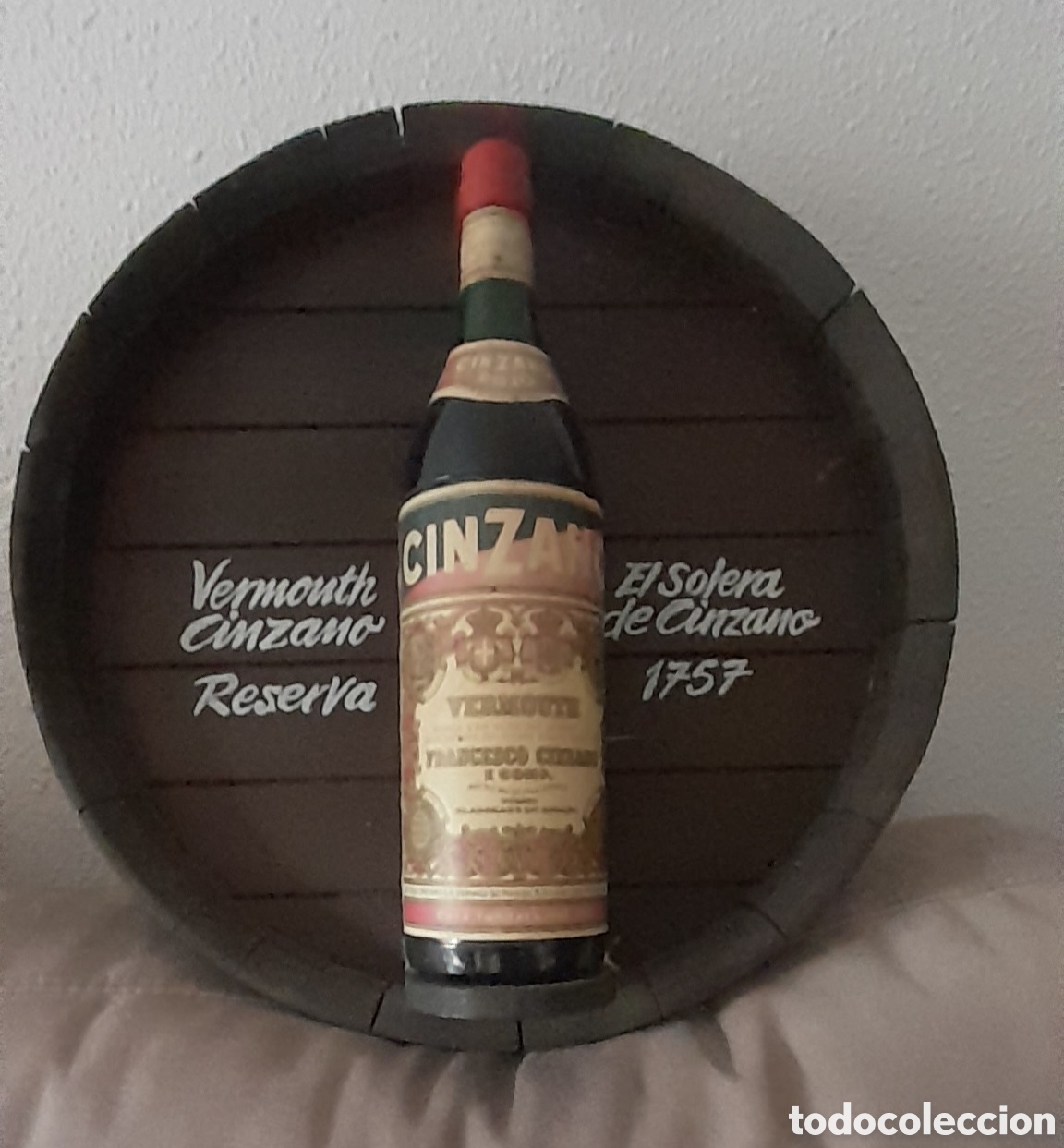 Carteles: Tapa barril con botella de vermut cinzano - Foto 5