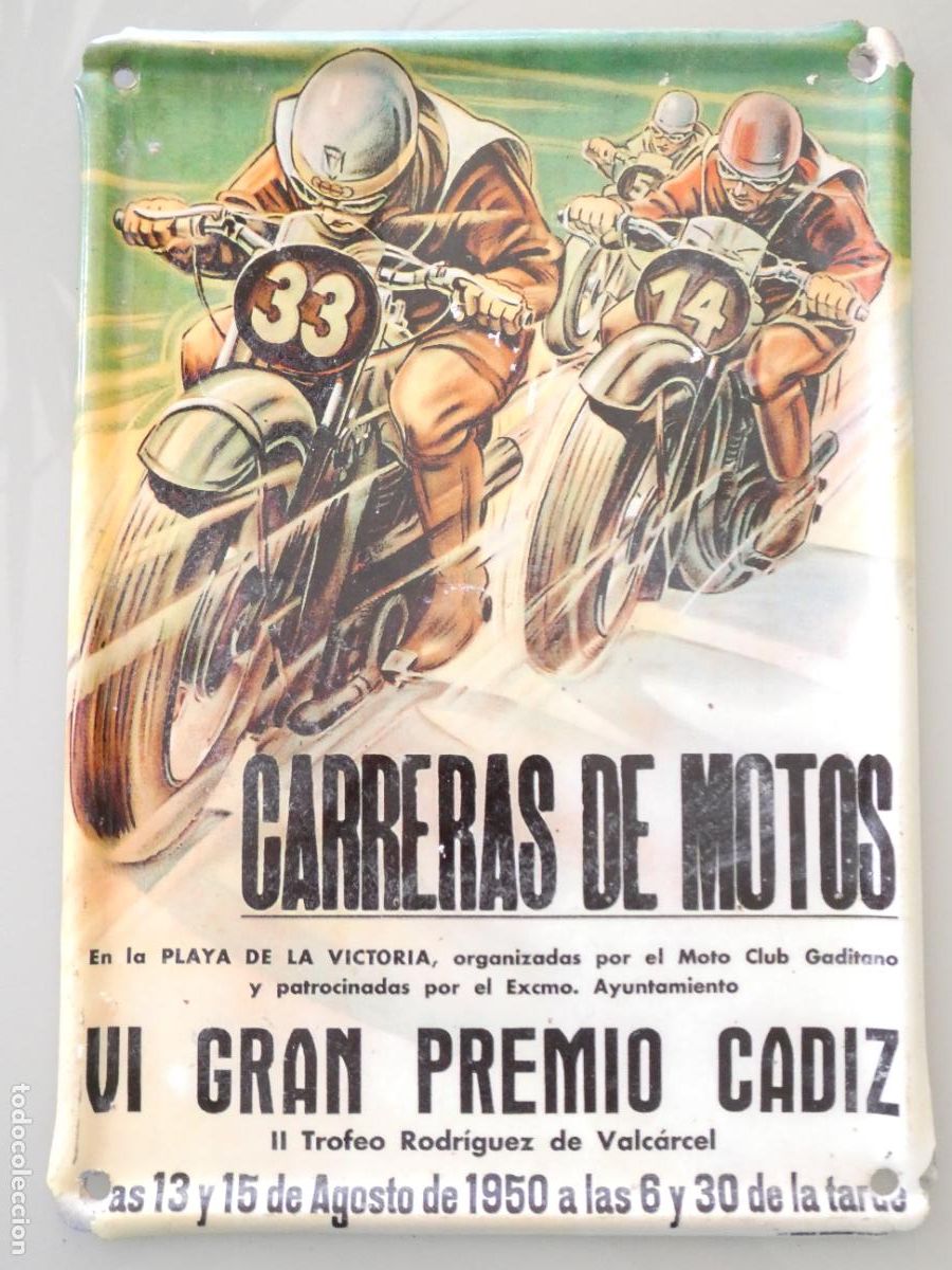 Carteles: CHAPA CARTEL MET&Aacute;LICO. PUBLICIDAD CARRERAS MOTOS C&Aacute;DIZ 1950 TROFEO VALCARCEL. 28X19CM. 130GR