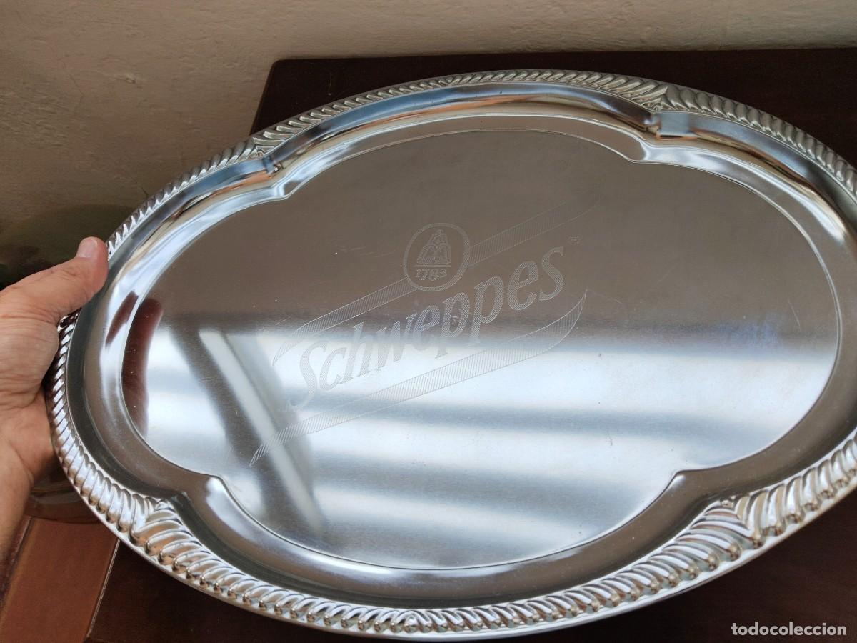 Carteles: Bandeja y 3 abrebotellas Schweppes. - Foto 6