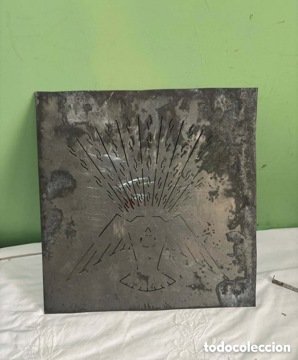 Plakate: ANTIGUA PLACA DE CHAPA MET&Aacute;LICA DE IMPRESI&Oacute;N CON GRABADO RELIGIOSO.