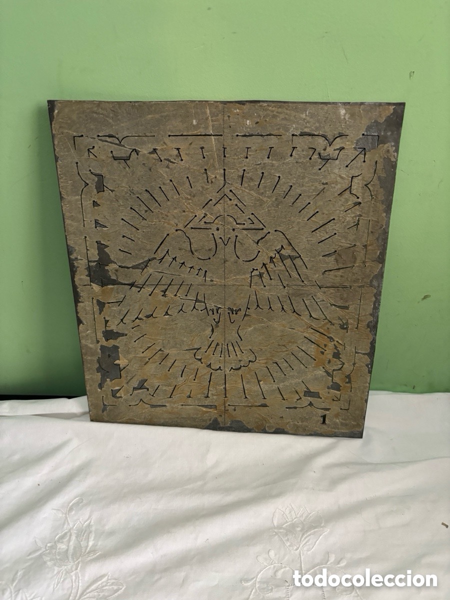 Plakate: ANTIGUA PLACA DE CHAPA MET&Aacute;LICA DE IMPRESI&Oacute;N CON GRABADO RELIGIOSO.