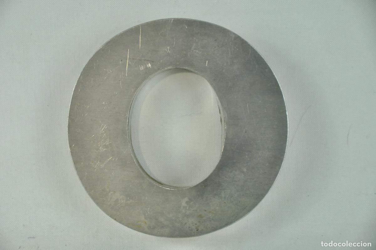 Plakate: Letra O aluminio peque&ntilde;a