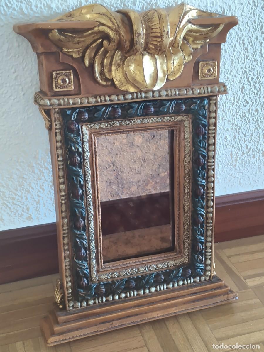 Carteles: Marco de espejo decorativo madera y dorado