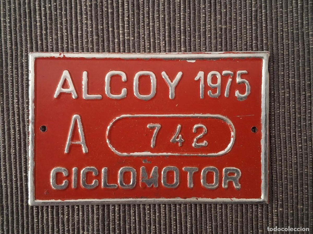 Carteles: Placa matr&iacute;cula ciclomotor de Alcoi de 1975