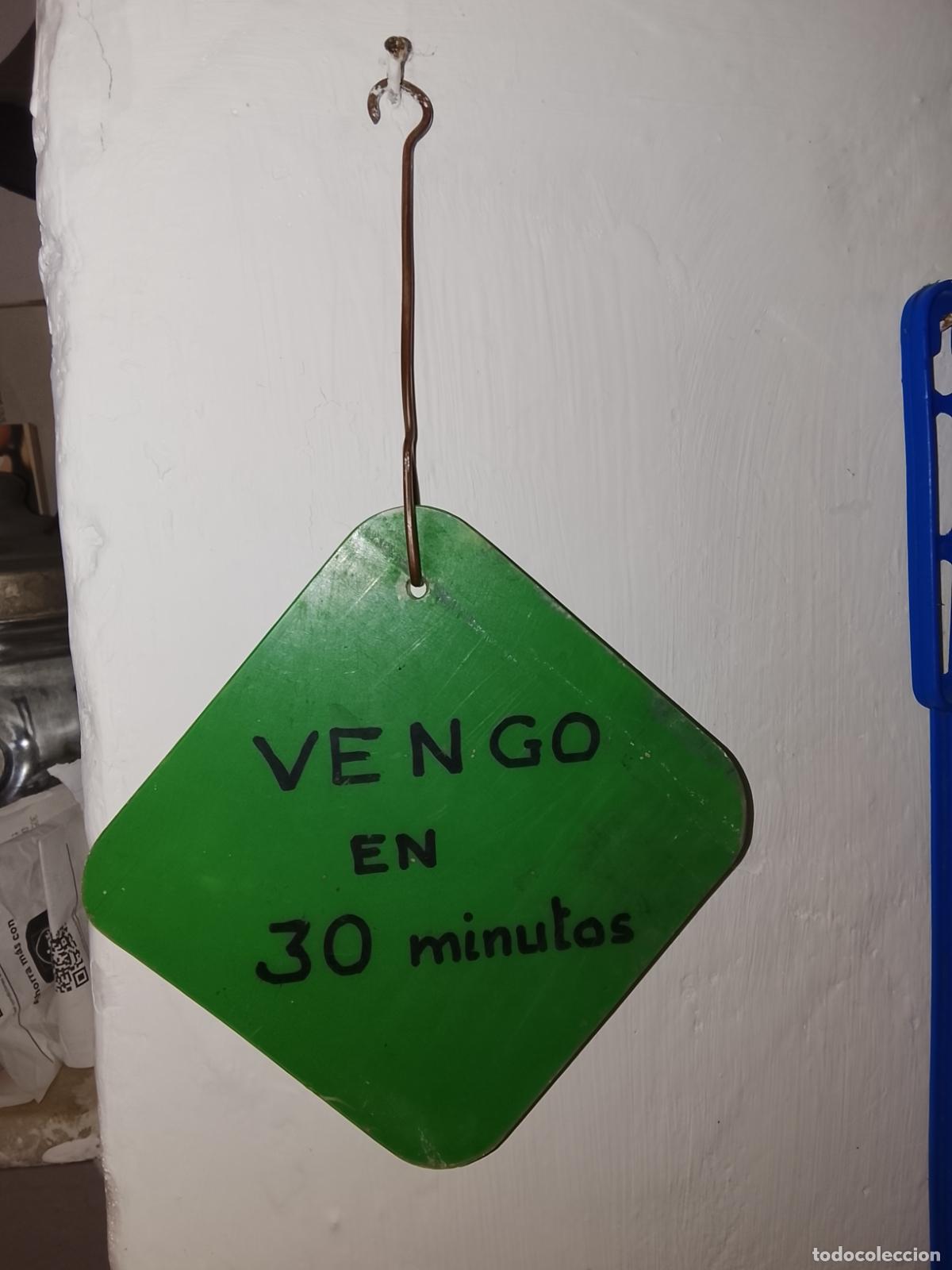 Affiches: Antiguo Cartel de Comercio A&ntilde;os 70 - Doble Cara &rdquo;Vengo a las 4 / Vengo en 30 Minutos&rdquo; - Hecho a Mano
