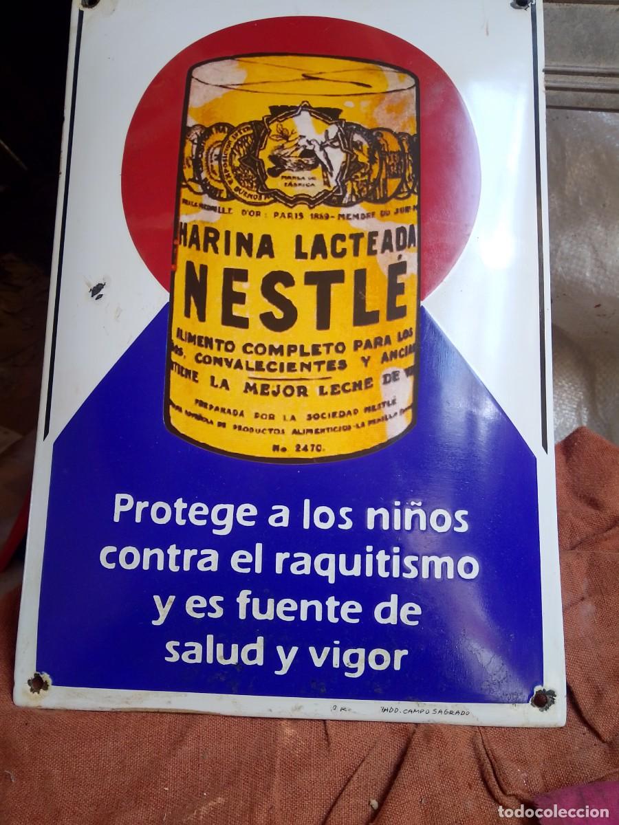 Carteles: Placa de hierro esmaltado nestle