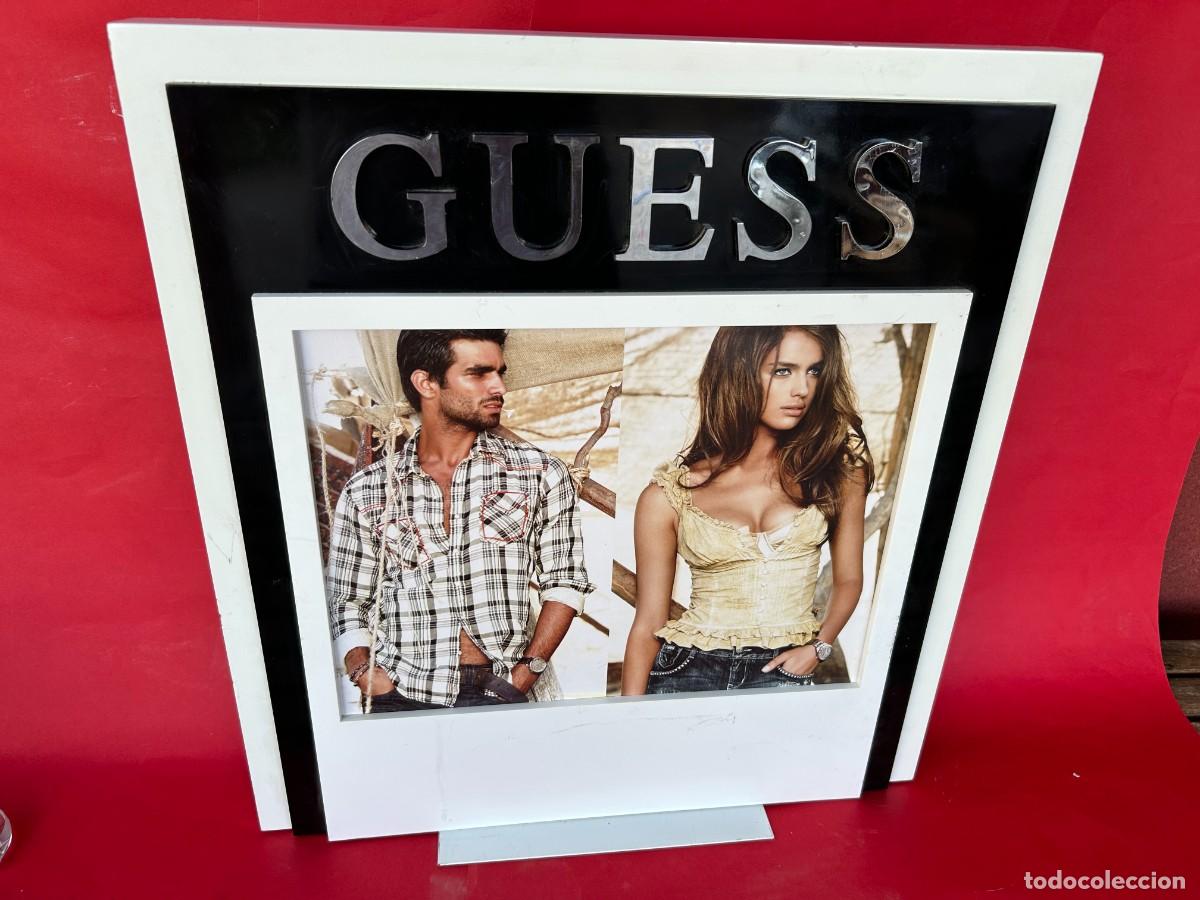 Carteles: CARTEL EXPOSITOR GUESS