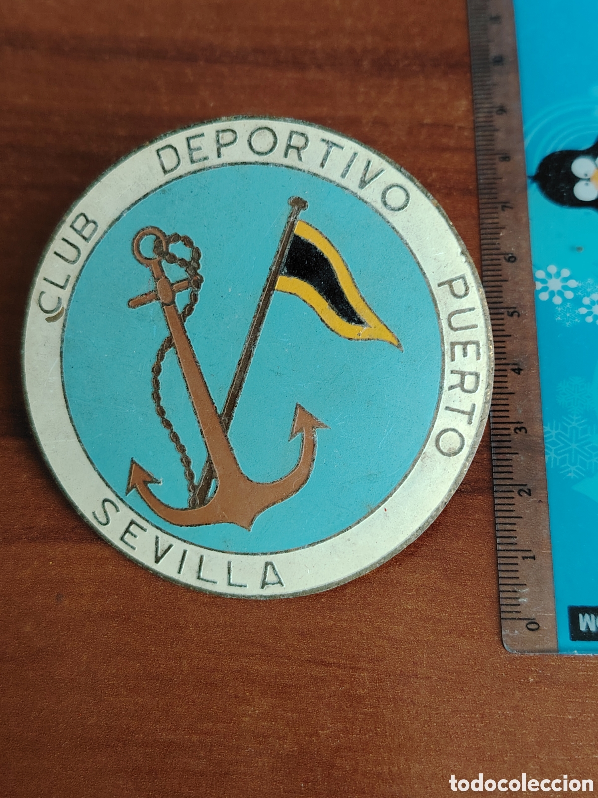 Carteles: Chapa antigua Club Deportivo Puerto Sevilla