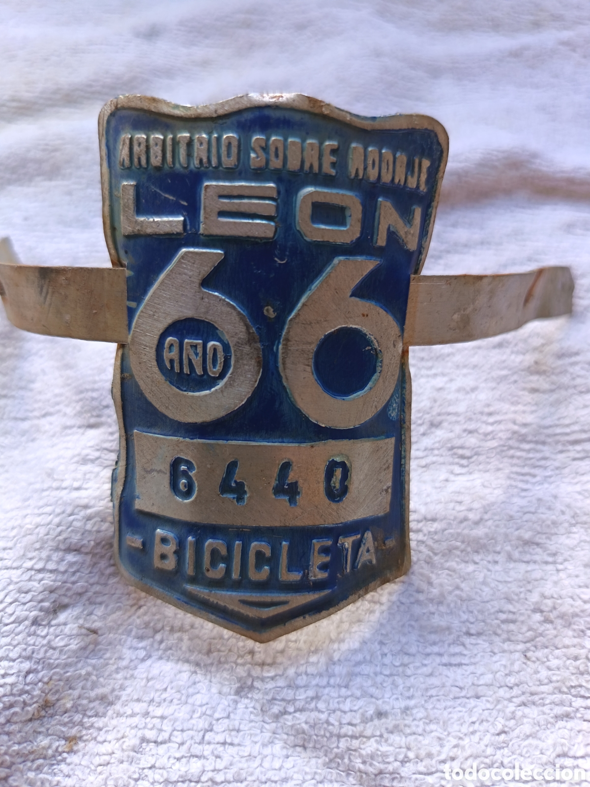 Carteles: Matr&iacute;cula de bici a&ntilde;o 1966 , ciudad de le&oacute;n , n&uacute;mero 6440