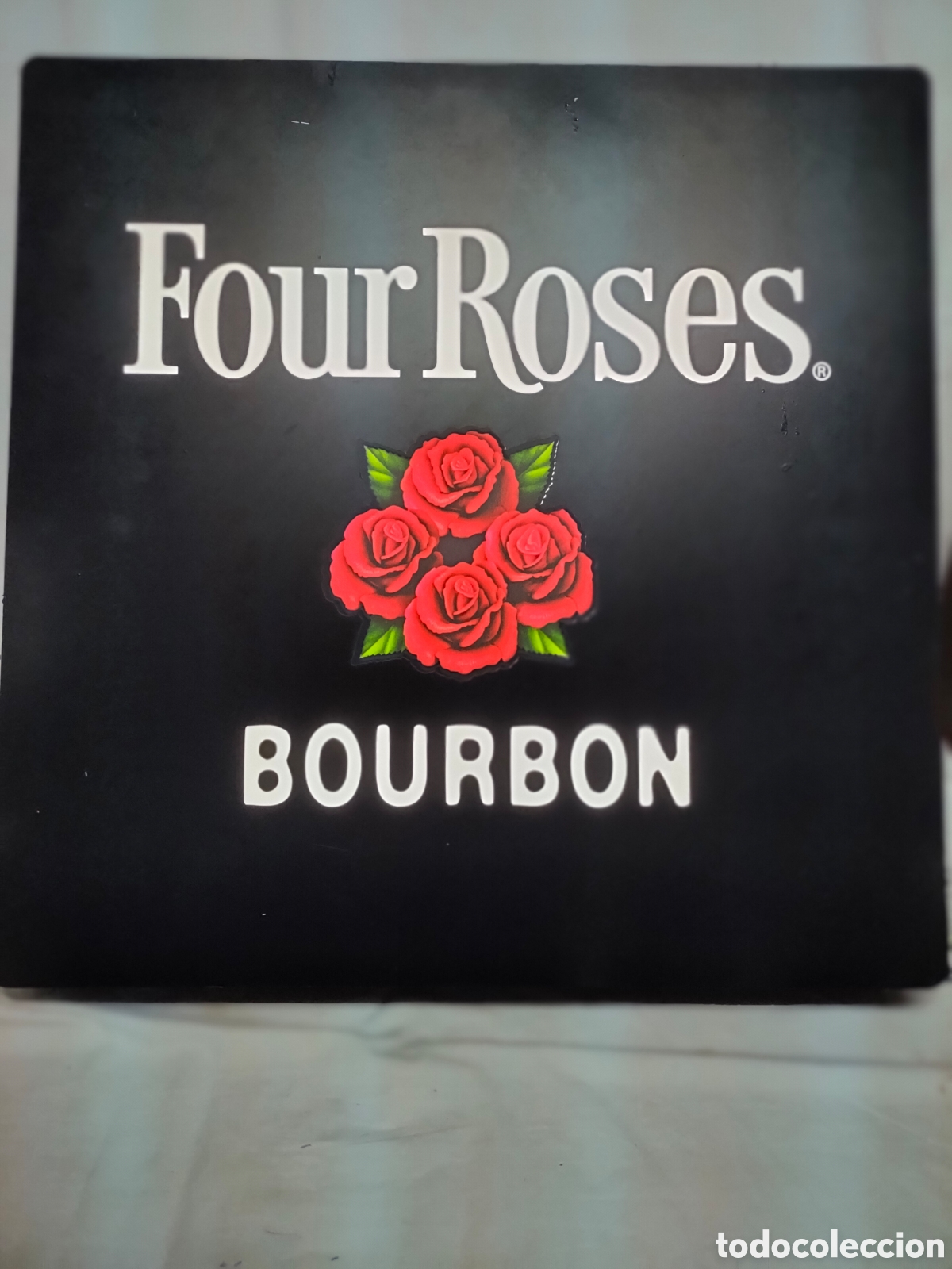 Carteles: LETRERO.CARTEL LUMINOSO PUBLICITARIO BOURBON FOUR ROSES.METACRILATO.50X50X7,5 CM.UNICO EN TC.