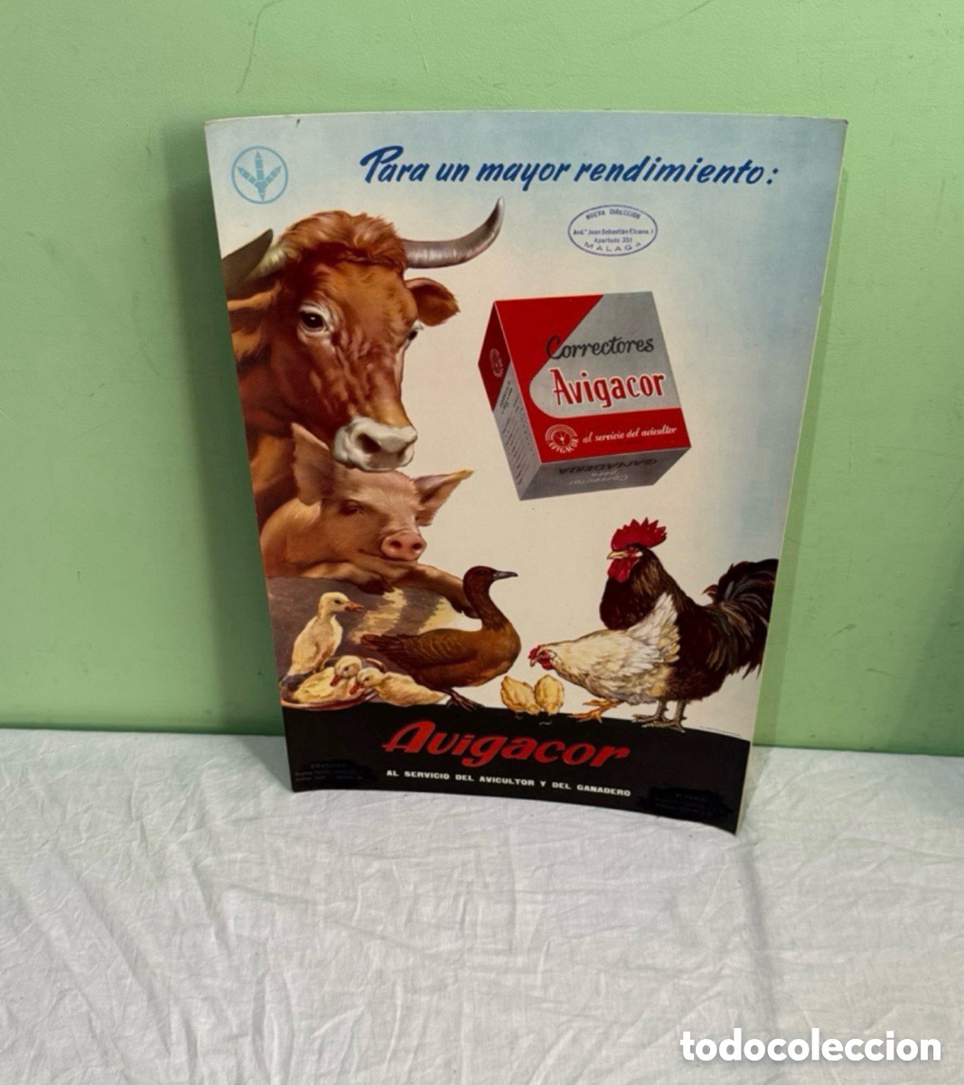 Posters: Antiguo cartel publicitario de &rdquo;Avigacor&rdquo;, una marca de correctores para la alimentaci&oacute;n animal.