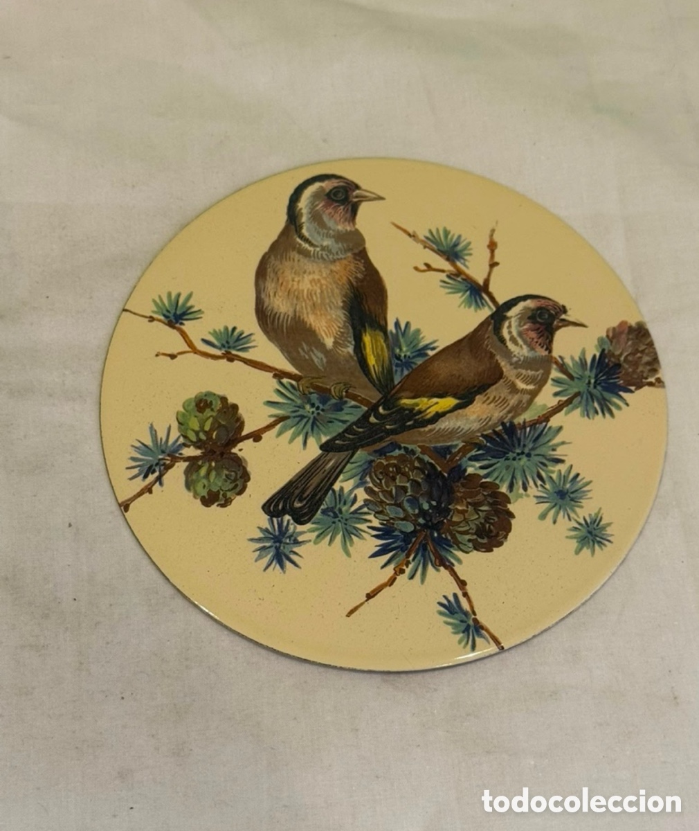 Carteles: Placa decorativa antigua de hierro esmaltado con pareja de jilgueros - Original a&ntilde;os 50 - 14 cm.