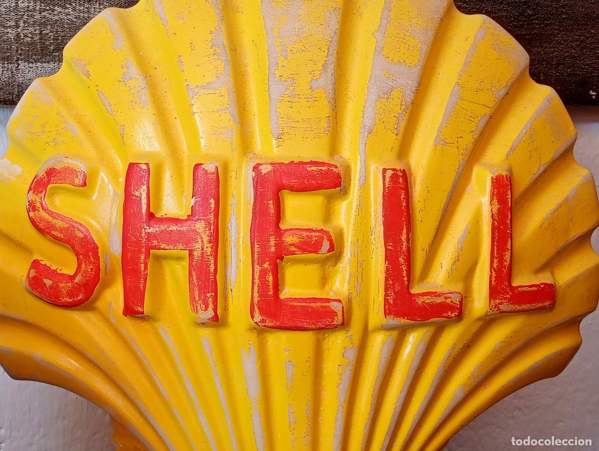 Carteles: SHELL. Concha publicitaria. Escayola.