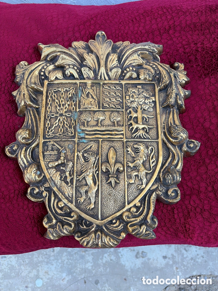 Carteles: Escudo Euskal Herria bronce fachada