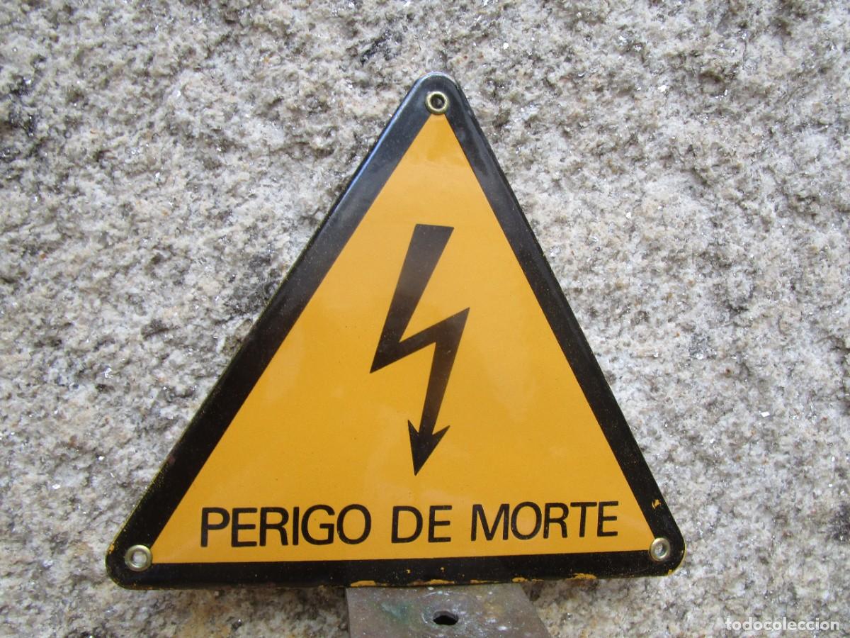 Carteles: CARTEL CHAPA ESMALTADA - ALTA TENSION PELIGRO MUERTE, SIN USO PREVIO 19X19CM LOGO GUERREIRO PORTUGAL