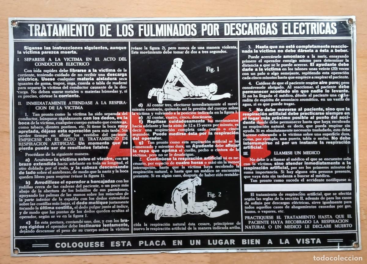 Carteles: Antiguo Cartel Chapa Litografiada AEG - Tratamiento Fulminados Descarga El&eacute;ctrica (16x25 cm)