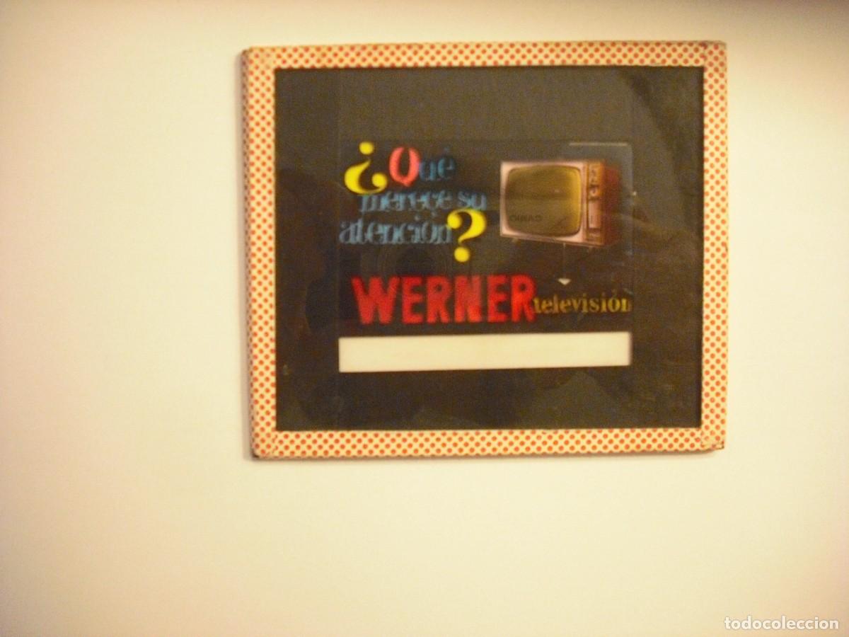Posters: ANTIGUA PUBLICIDAD EN CRISTAL PARA CINES. WERNER TELEVISION &iquest;QUE MERECE SU ATENCION ?