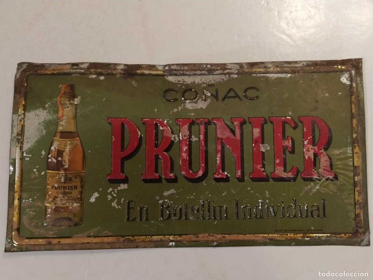 Carteles: CO&Ntilde;AC PRUNIER EN BOTELLIN INDIVIDUAL - CHAPA ANTIGUA ORIGINAL - HIJOS DE G. BERTRAN -VER FOTOS