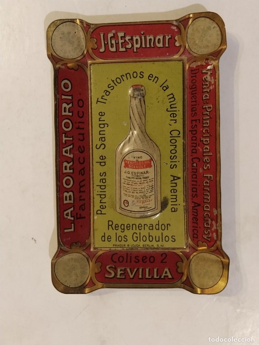 Carteles: SEVILA - G. ESPINAR LABORATORIO FARMACIA -VINO HEMOGLOBINA...- CENICERO DE CHAPA ANTIGUO -VER FOTOS