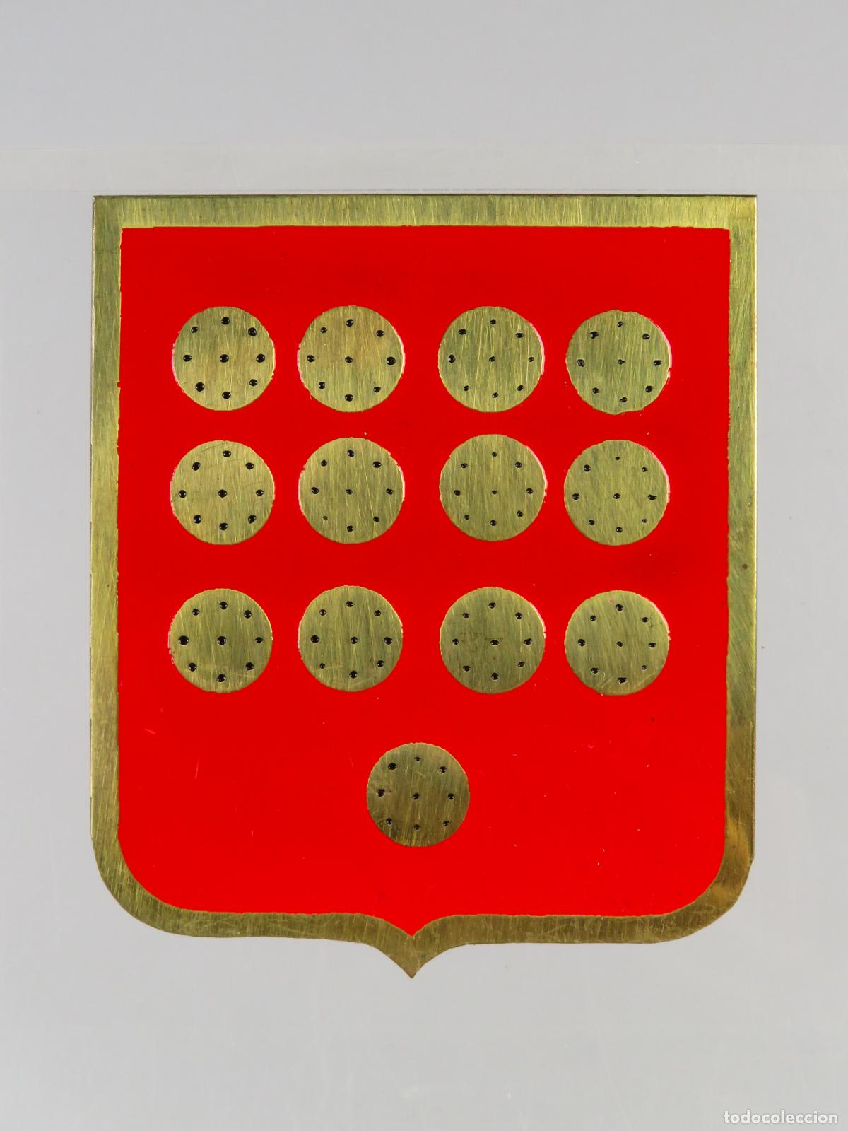 Carteles: Escudo chapa rojo nueva sin uso segunda mitad S XX