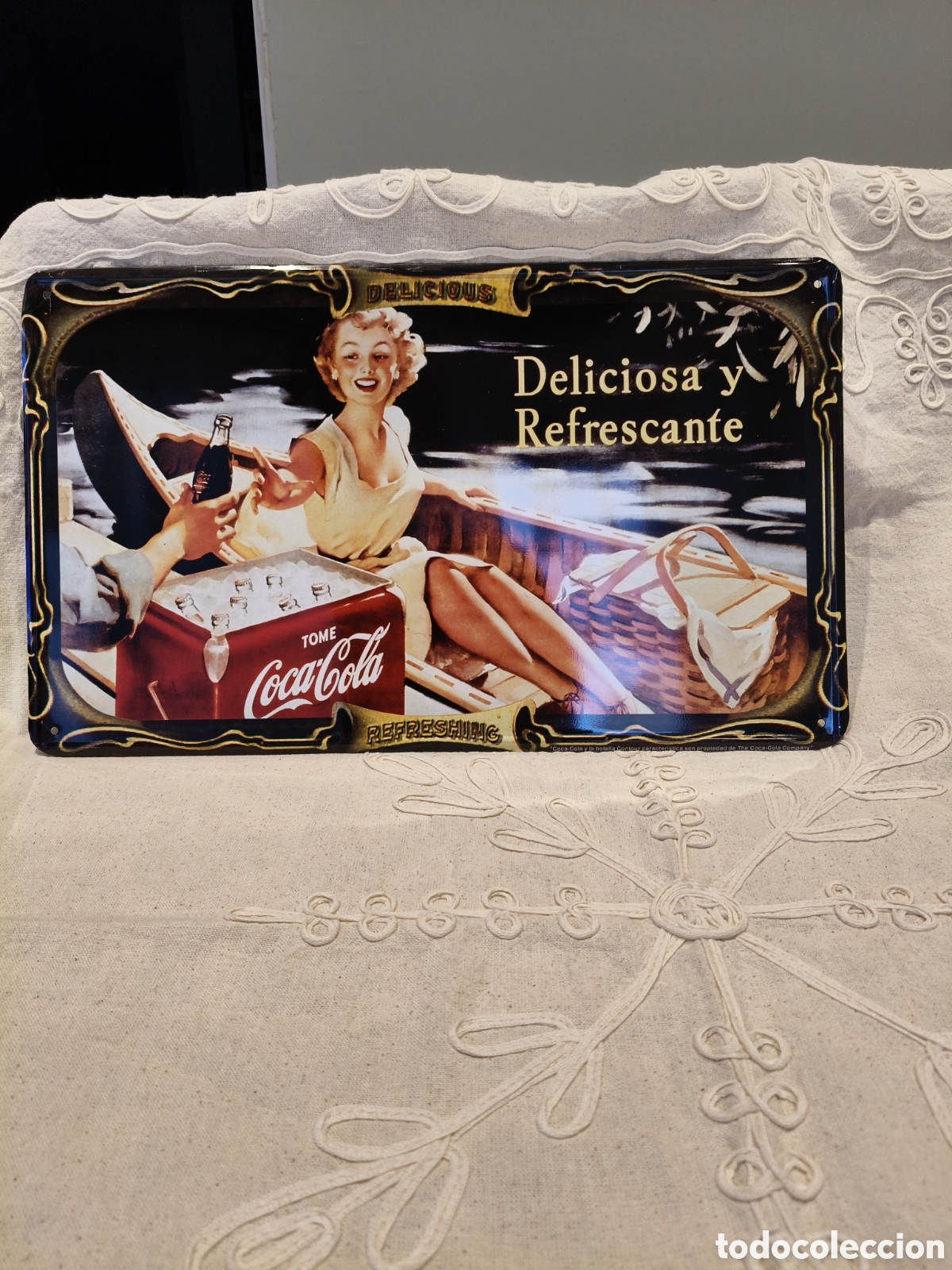 Carteles: Cartel de Chapa Vintage Coca-Cola &rdquo;Deliciosa y Refrescante&rdquo;