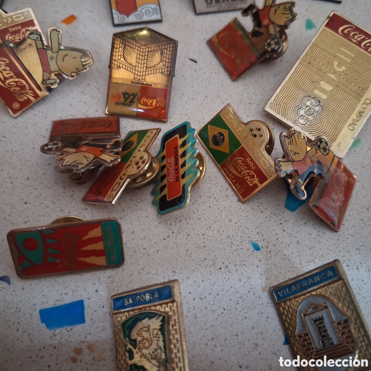 Carteles: Lote de 140 pins Variados - Foto 3