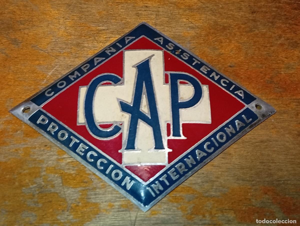 Carteles: Bonita placa radiador coche chapa CAP Compa&ntilde;ia Asistencia Proteccion Internacional vehiculo a&ntilde;os 50
