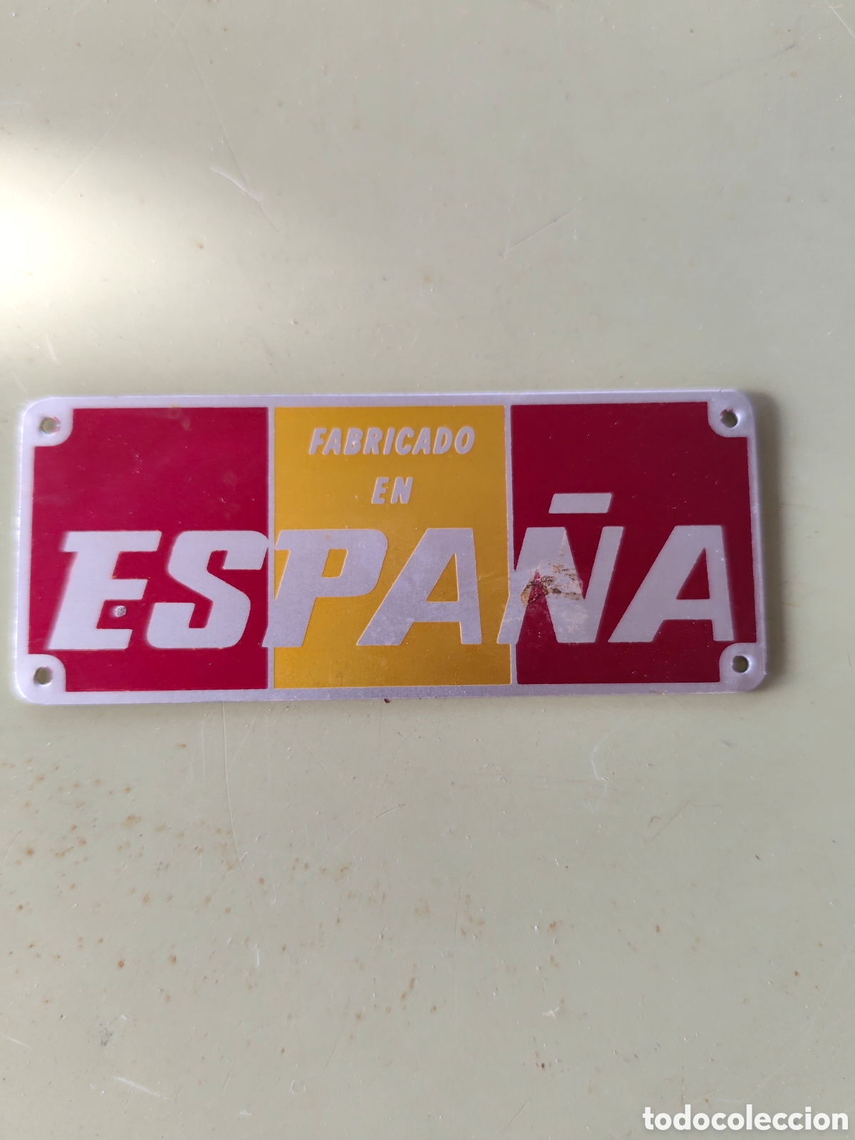 Carteles: Peque&ntilde;a placa de aluminio de los a&ntilde;os 90 para maquinaria y otros. Fabricado en Espa&ntilde;a. 8'5 x 3'5 cm