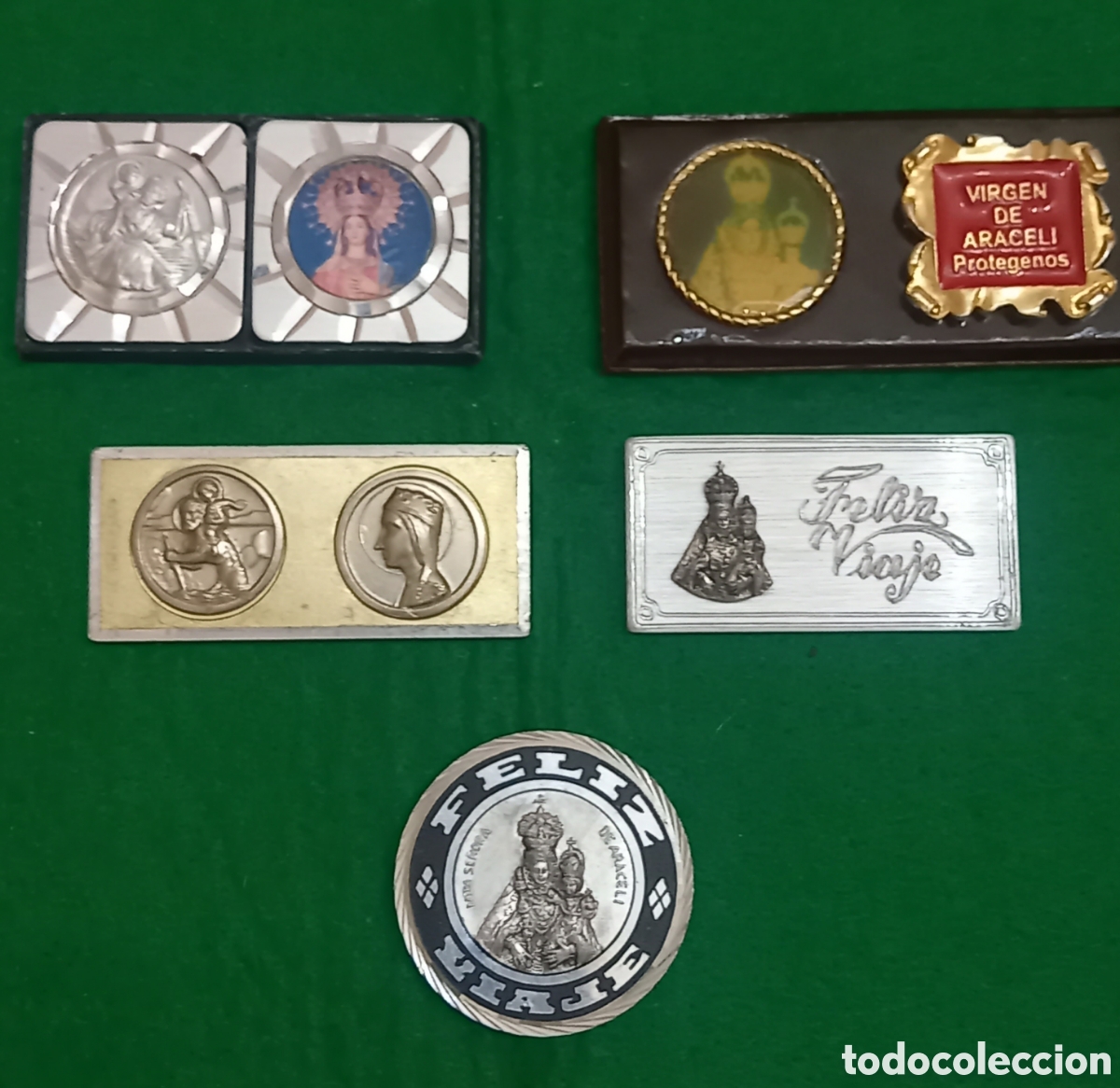 Carteles: Lote 5 Placas Religiosas Vintage para Coche &ndash; Imanes Salpicadero e Insignias Cl&aacute;sicas