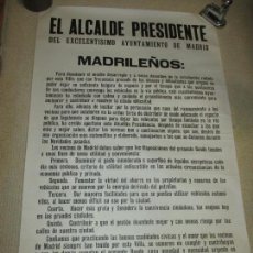 Carteles Políticos: BANDO DEL ALCALDE DE MADRID ENRIQUE TIERNO GALVÁN, AUTÉNTICO 63X100 SOBRE EL TRÁFICO EN NAVIDAD 1980. Lote 79949893