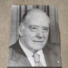 Carteles Políticos: PÓSTER JOSEP TARRADELLAS 1977