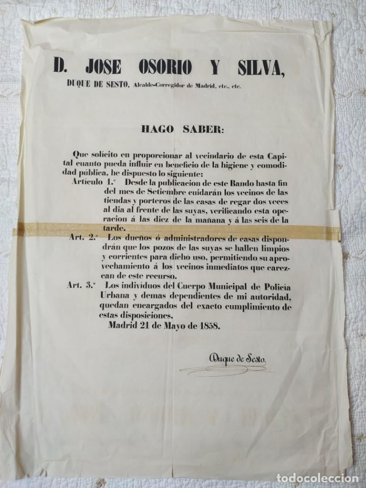 Carteles Políticos: Bando o edicto del alcalde de Madrid Duque de Sesto 1858 - Foto 1 - 286546753