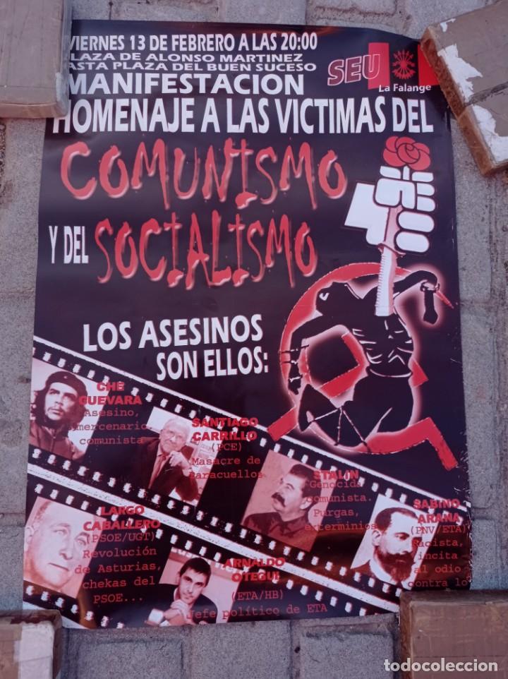 Carteles Políticos: CARTEL SEU - LA FALANGE HOMENAJE VICTIMAS COMUNISMO Y SOCIALISMO 41 X 58 REF. UR EST - Foto 1 - 293633753