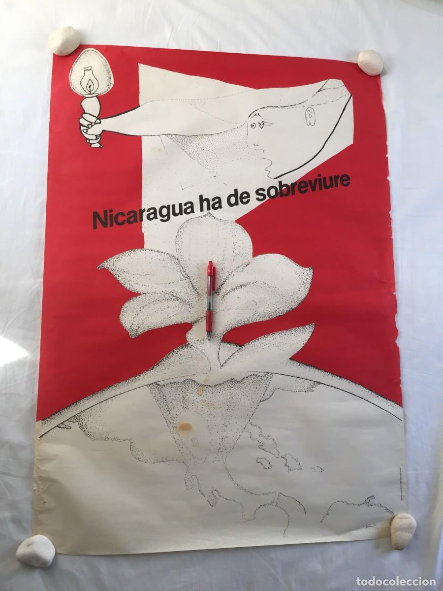 Carteles pol&iacute;ticos: POSTER / CARTEL DE NICARAGUA DEBE SOBREVIVIR EN VALENCIANO - A&Ntilde;O 1985 ---- 88 X 62 CM