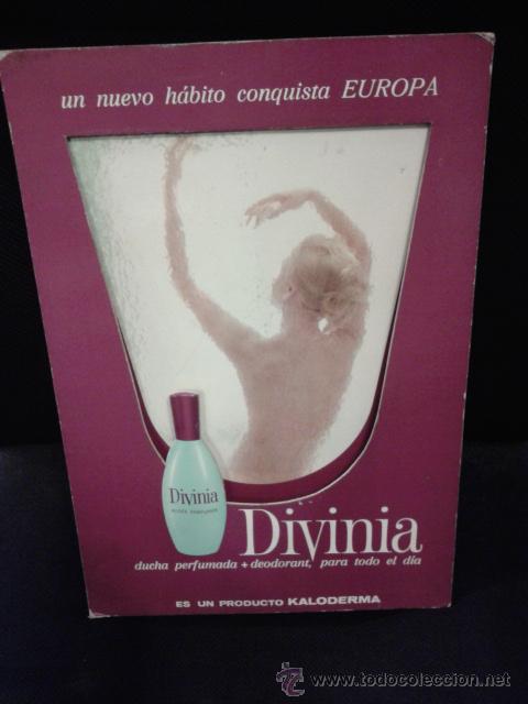 Carteles publicitarios: Display en cart&oacute;n con publicidad Divinia ducha perfumada. Kaloderma. Perfumeria. - Foto 1