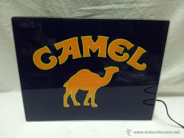 Carteles publicitarios: LETRERO LUMINOSO CIGARRILLOS CAMEL - Foto 1