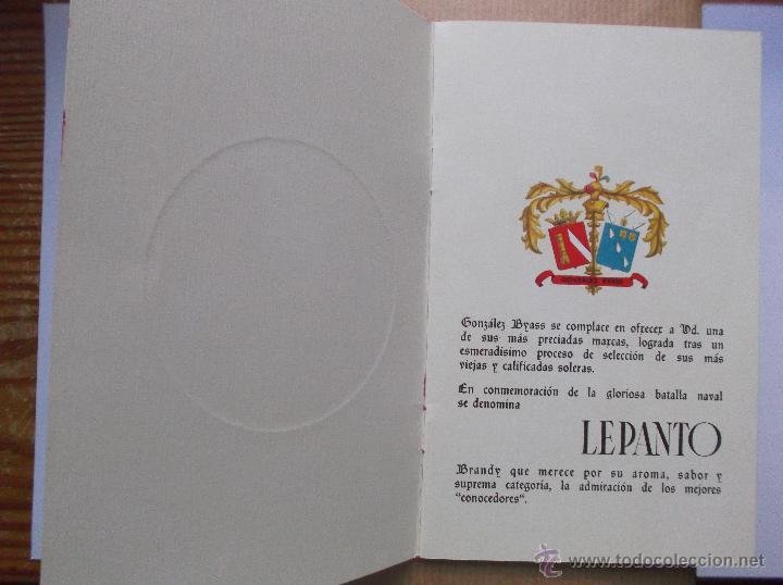 Carteles publicitarios: LIBRITO PUBLICITARIO DE BRANDY DE UNA BODEGA DE JEREZ. 1973. - Foto 2