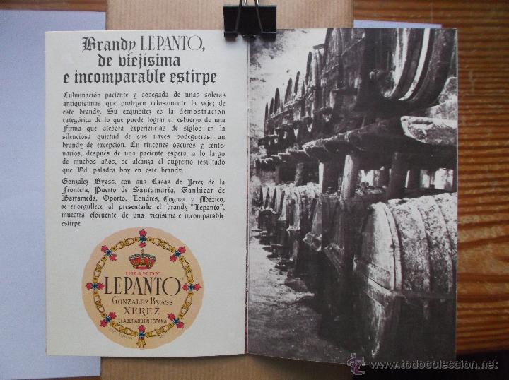 Carteles publicitarios: LIBRITO PUBLICITARIO DE BRANDY DE UNA BODEGA DE JEREZ. 1973. - Foto 4