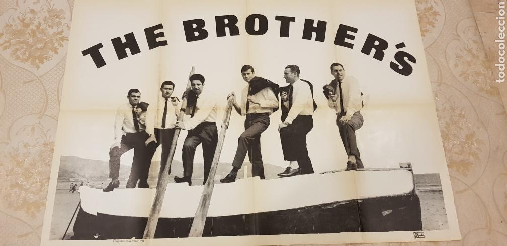 Carteles publicitarios: THE BROTHERS.CARTEL. - Foto 1
