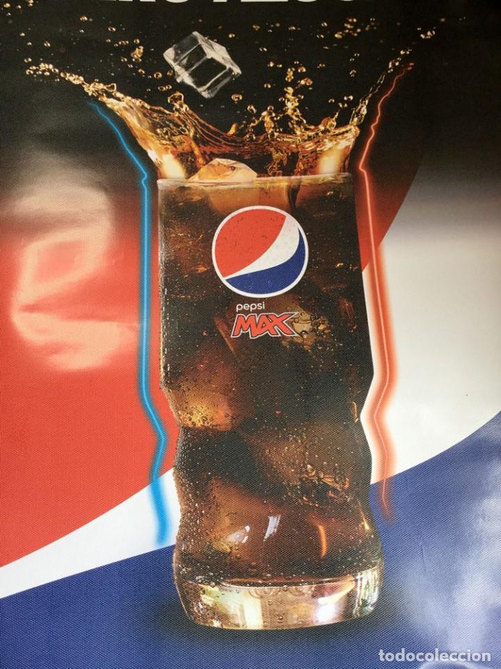 Carteles publicitarios: P&oacute;ster Pepsi Max Zero Az&uacute;car - vinilo microperforado - Foto 6
