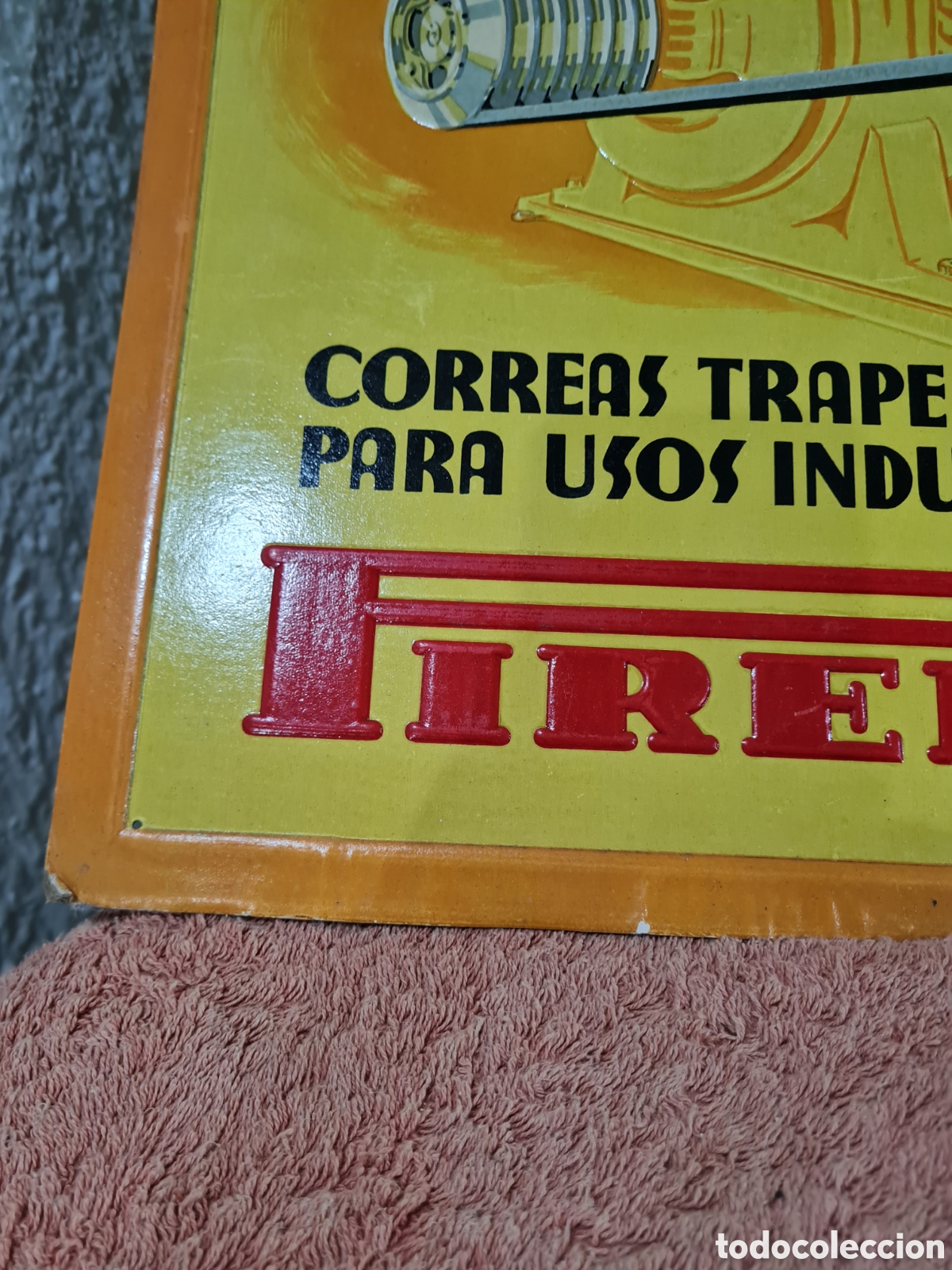 Carteles publicitarios: Antiguo cartel repujado (PIRELLI) - Foto 5