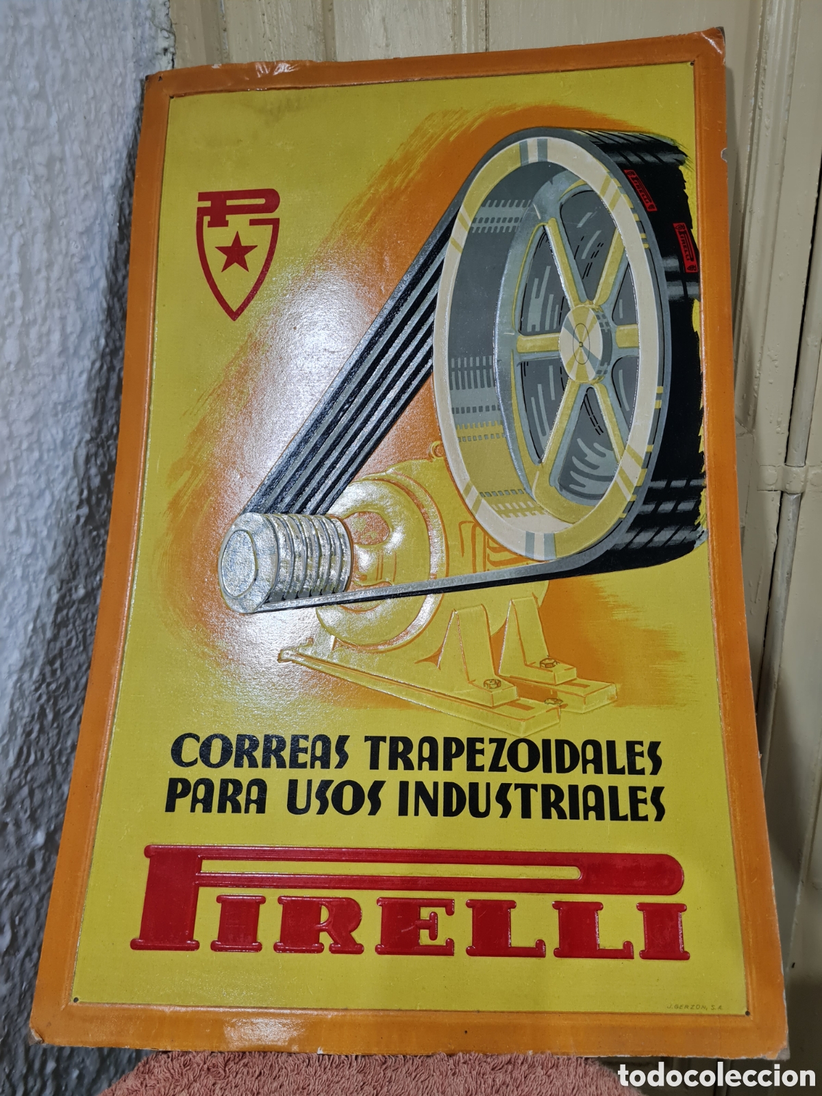 Carteles publicitarios: Antiguo cartel repujado (PIRELLI) - Foto 1