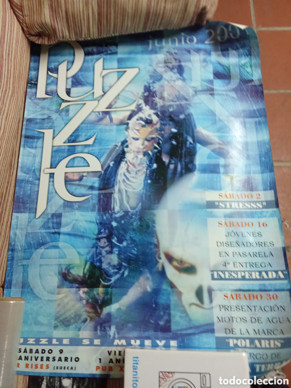 Carteles publicitarios: POSTER DISCOTECA PUZZLE A&Ntilde;O 2001 - Foto 1
